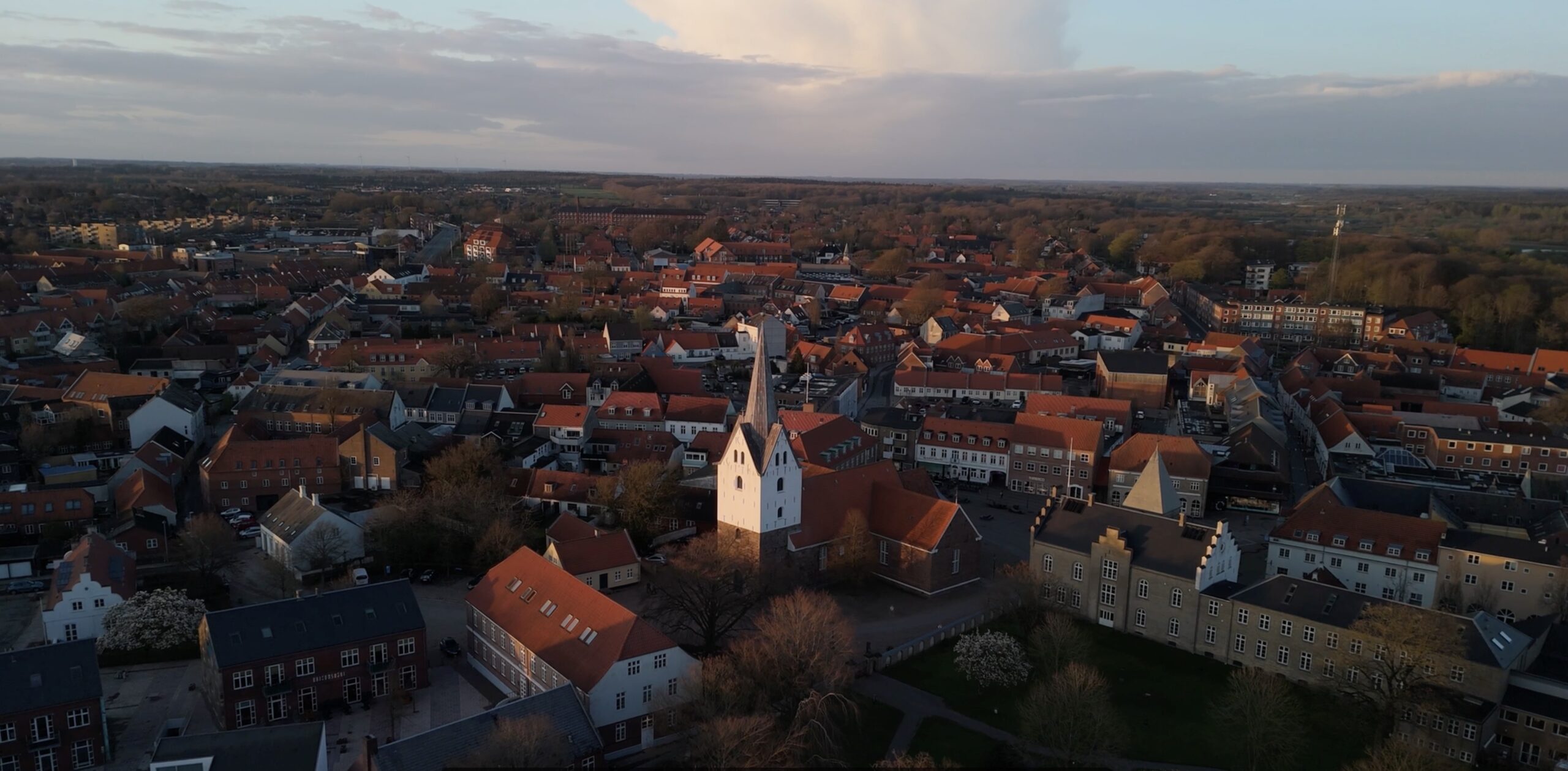 droneskud af varde by, video content af refokus